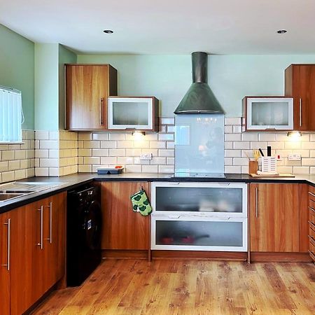 Retro Seaside Apt With Patio Διαμέρισμα Σουόνσι Εξωτερικό φωτογραφία
