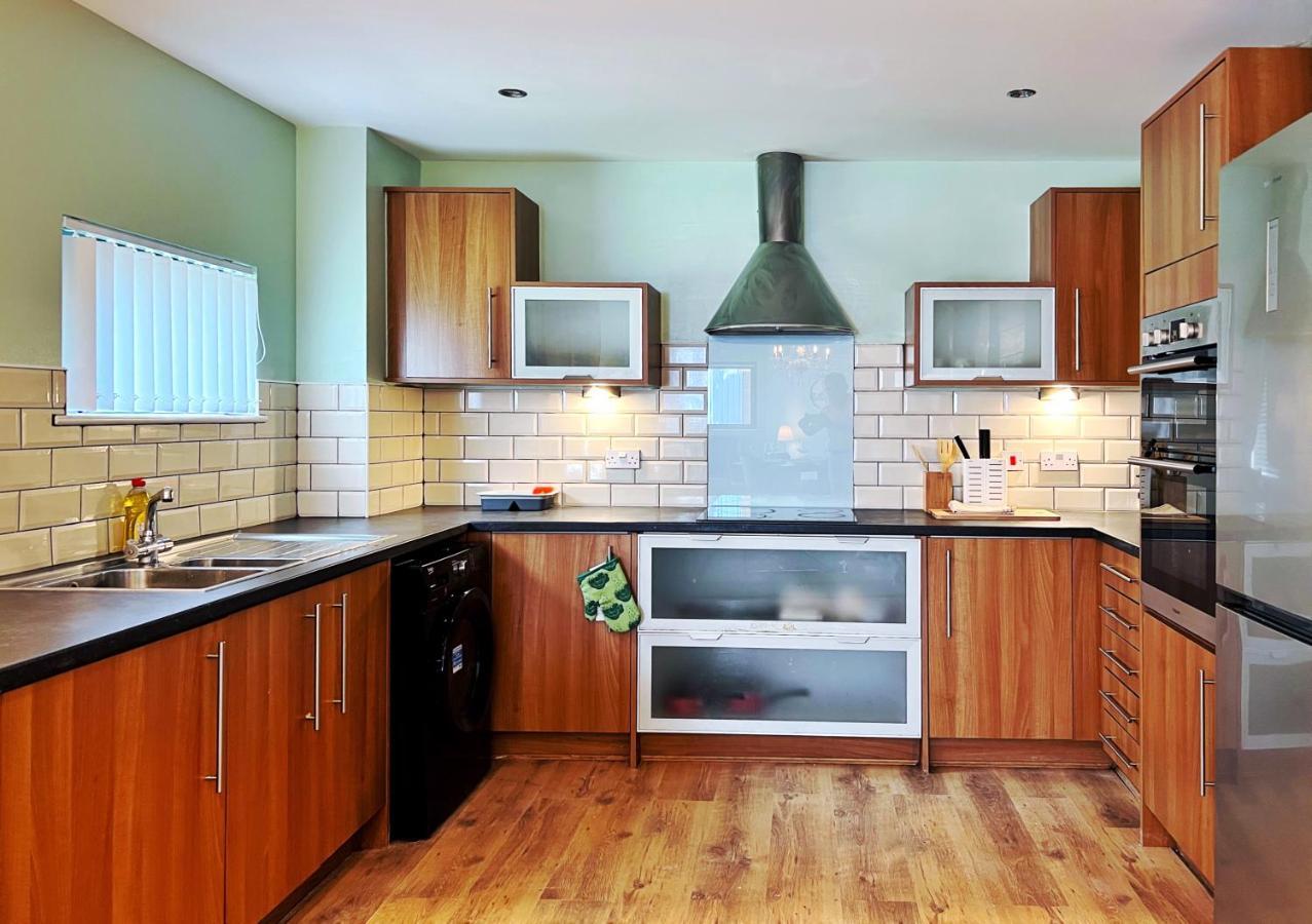 Retro Seaside Apt With Patio Διαμέρισμα Σουόνσι Εξωτερικό φωτογραφία